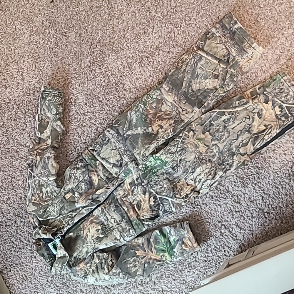 Youth Camo insulated coveralls size medium